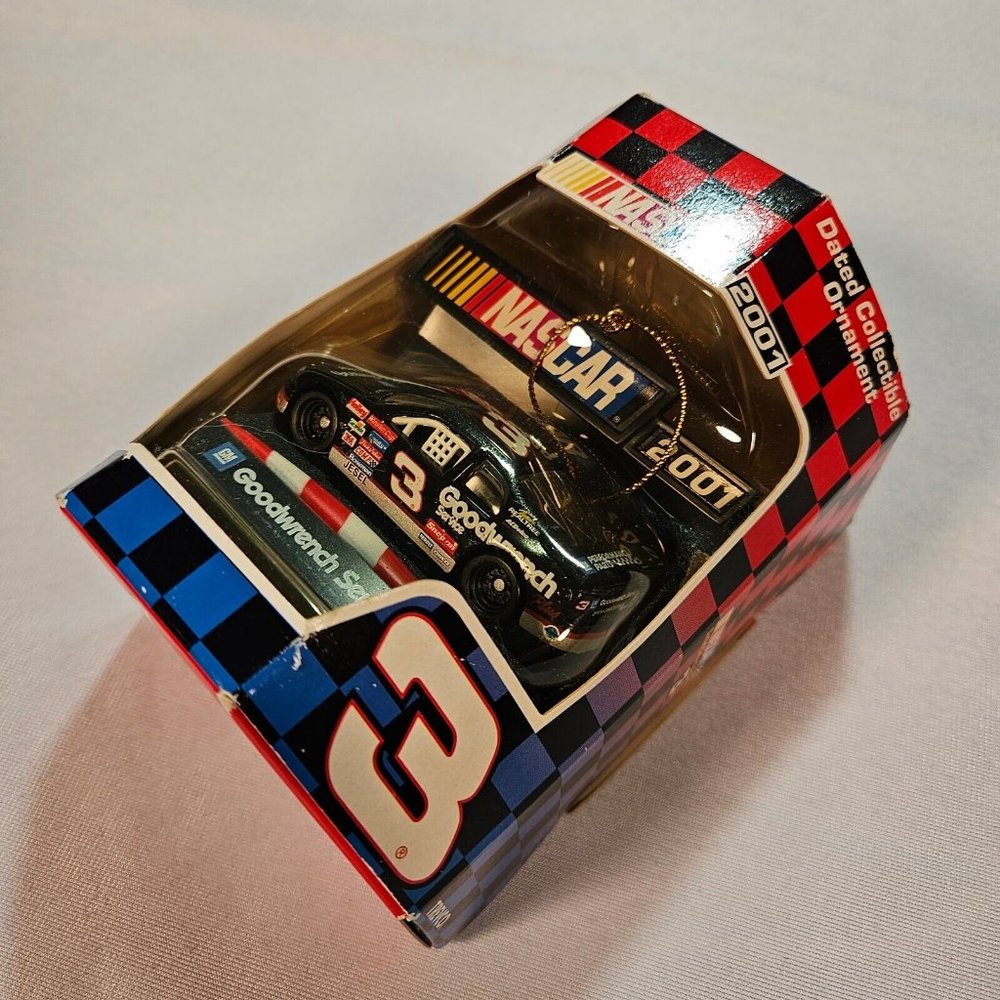 NASCAR 2001 DALE EARNHARDT SR #3 GOODWRENCH CAR COLLECTIBLE ORNAMENT NIB (H89) - Picture 3 of 7